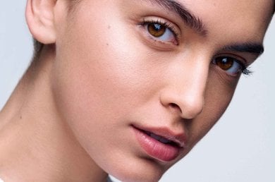 mythe-sur-la-peau-le-soleil-aide-t-il-l-acné